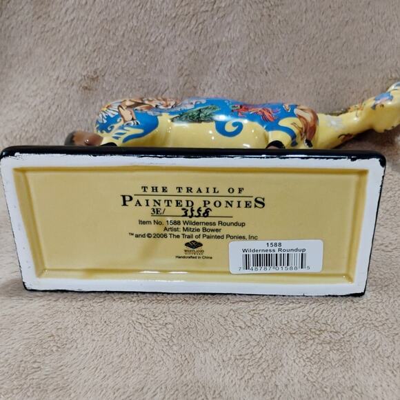 Trail of Painted Ponies Wilderness Roundup Retired Design '06 - Picture 4 of 4